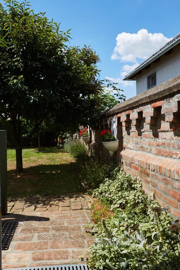 Apartment Troszt Pince